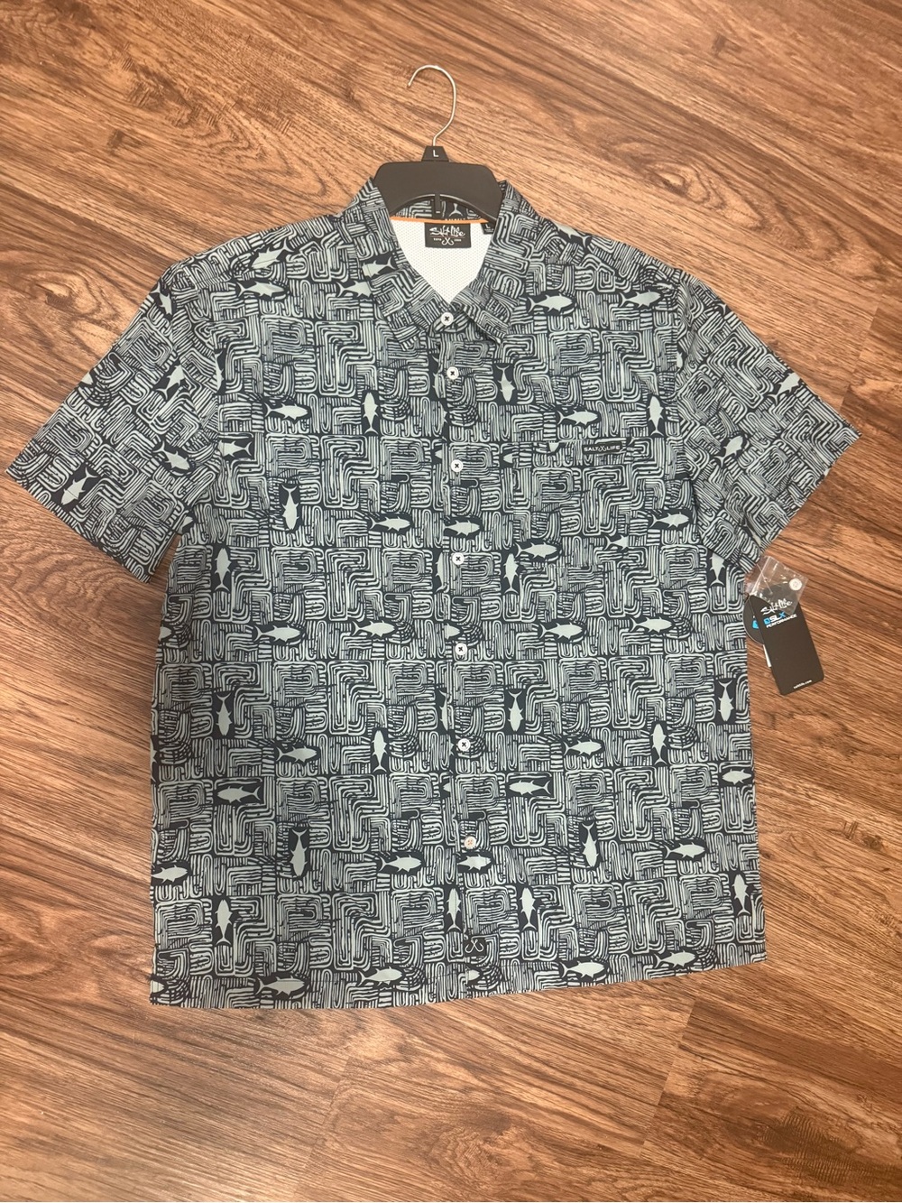 Salt Life SLX Short Sleeve Vented
Fishing Shirt Men's Size L NEW